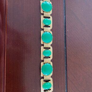 Green Chalcedony and Gold Tone Vintage Bracelet
